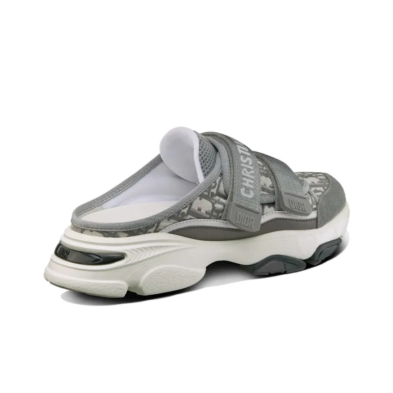 DIOR D Wander Closed Toe Slippers Women's Light Gray-3