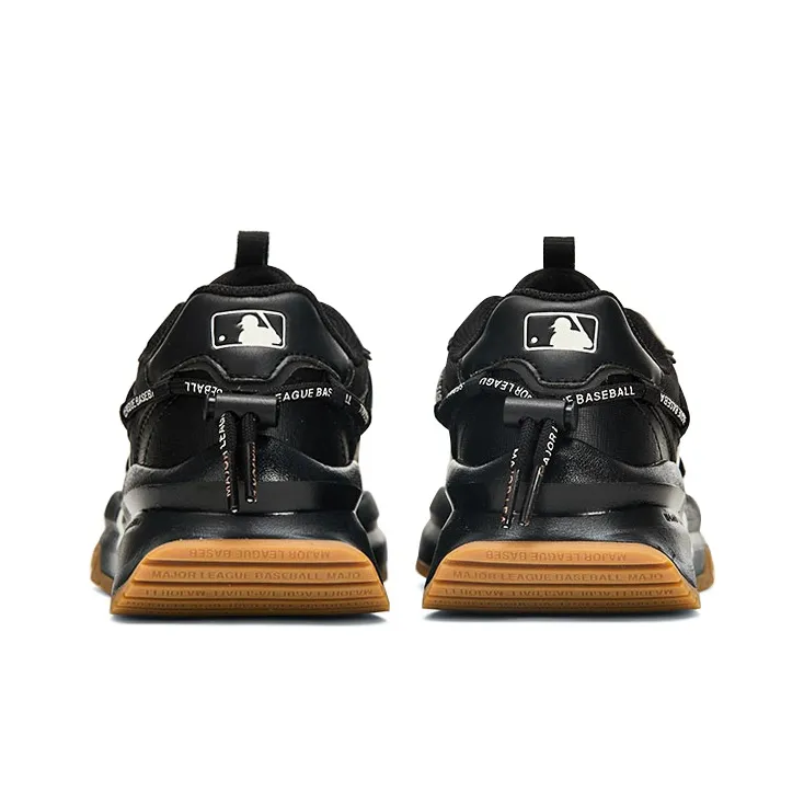 MLB Chunky Runner New York Yankees Anti Slip And Wear Resistant Height Increasing Low Top Chunky Sneakers Unisex Black-4