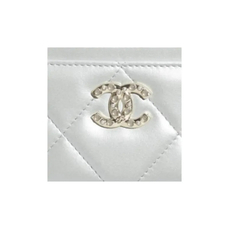 CHANEL Lambskin Card Holder Women's Light Gray-3