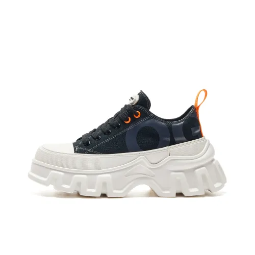 OGR Lull Collection 2.0 Low Top Canvas Shoes Unisex Black
