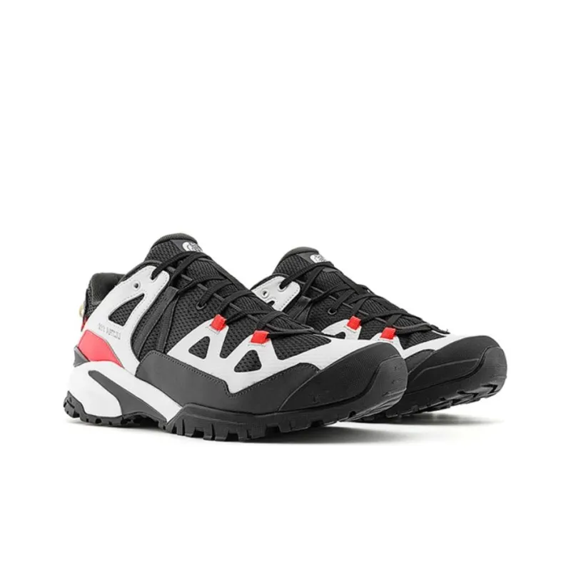 THE NORTH FACE Breathable And Wear resistant Low Top Running Shoes Men's Black White-1