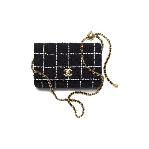 CHANEL Crossbody Bags