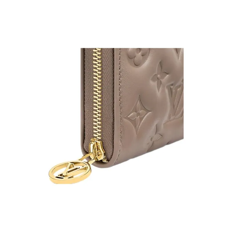 LOUIS VUITTON Zippy Wallet-4