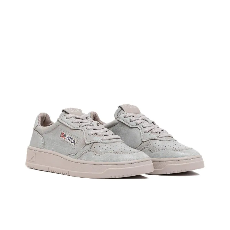 AUTRY Low Top Skateboard Shoes Women's Gray-1