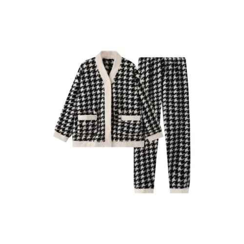 Xiang Ning Pai Women's Pajama Sets