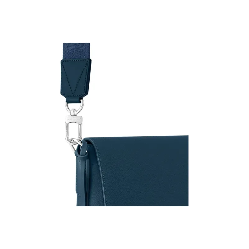 LOUIS VUITTON M57080 Takeoff Messenger-6