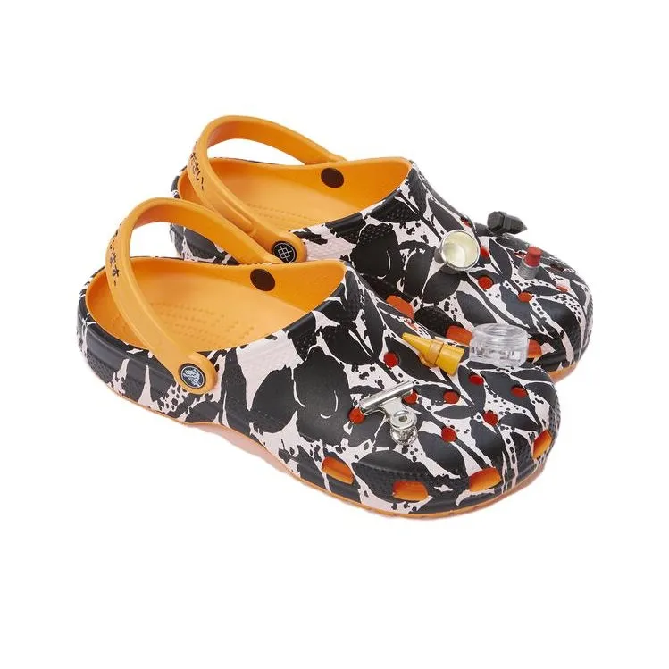 Crocs Classic Clog Stance B. Thom Floral Quilt-2