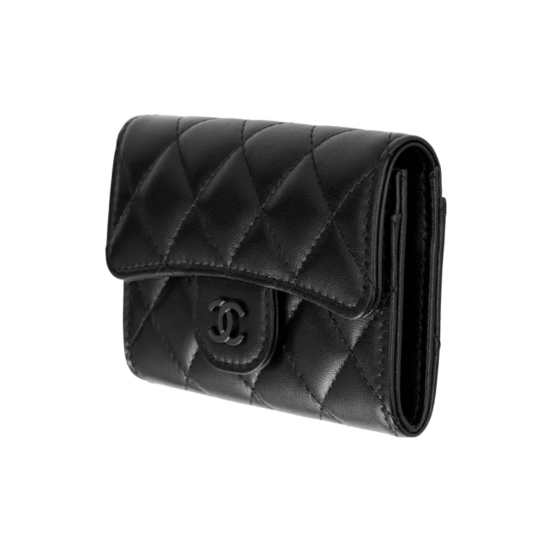 CHANEL Lambskin Card Holder Women's Black-1