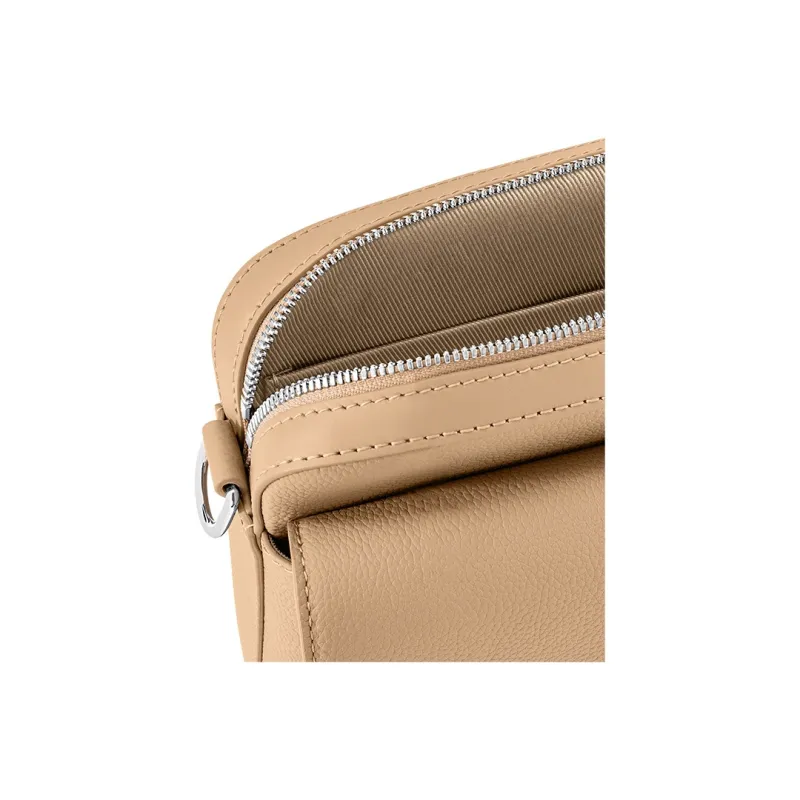 LOUIS VUITTON Fastline Messenger-6