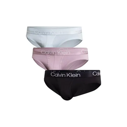 Мужская черная шапка calvin klein
