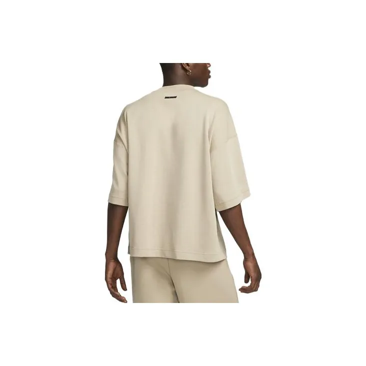 Nike Sportswear Tech Fleece Reimagined Men's Oversized Short-Sleeve Sweatshirt-1
