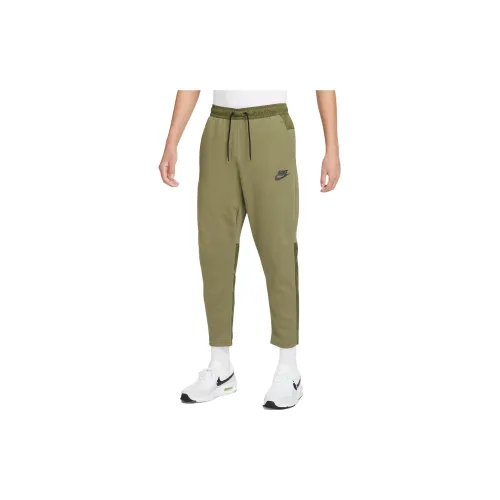 Nike Knitted Sweatpants Men Medium Olive Green/Black