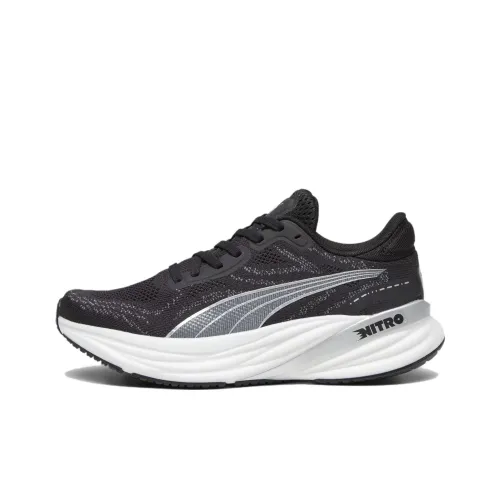 PUMA Magnify Nitro 2 Cushioning Wear-Resistant Low-Top Running Shoes Women's Black