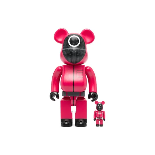 Medicom Toy Bearbrick Squid Game Two-Toned Collectible Statue