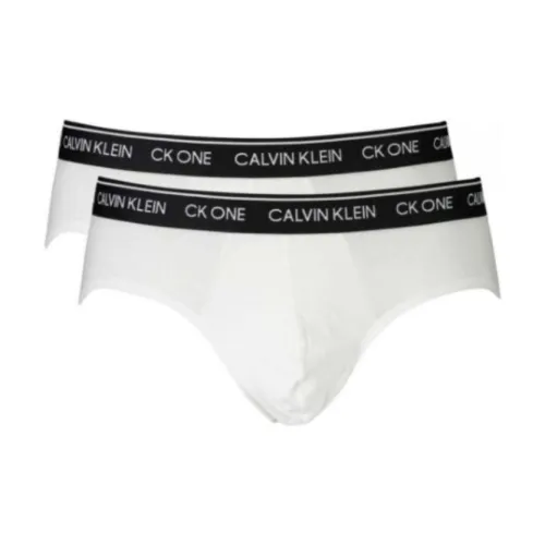 Мужская черная шапка calvin klein