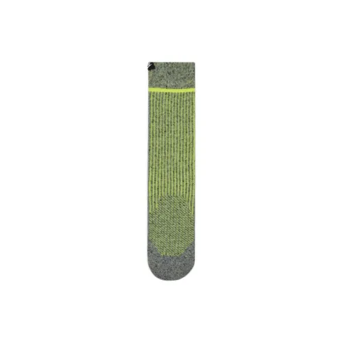 Nike Unisex Mid-Calf Socks