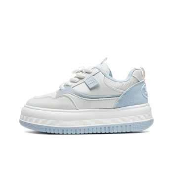 Warrior Students Elegance Puffy Shoes Wear resistant And Lightweight Low Top Skateboard Shoes Women's Beige Blue
