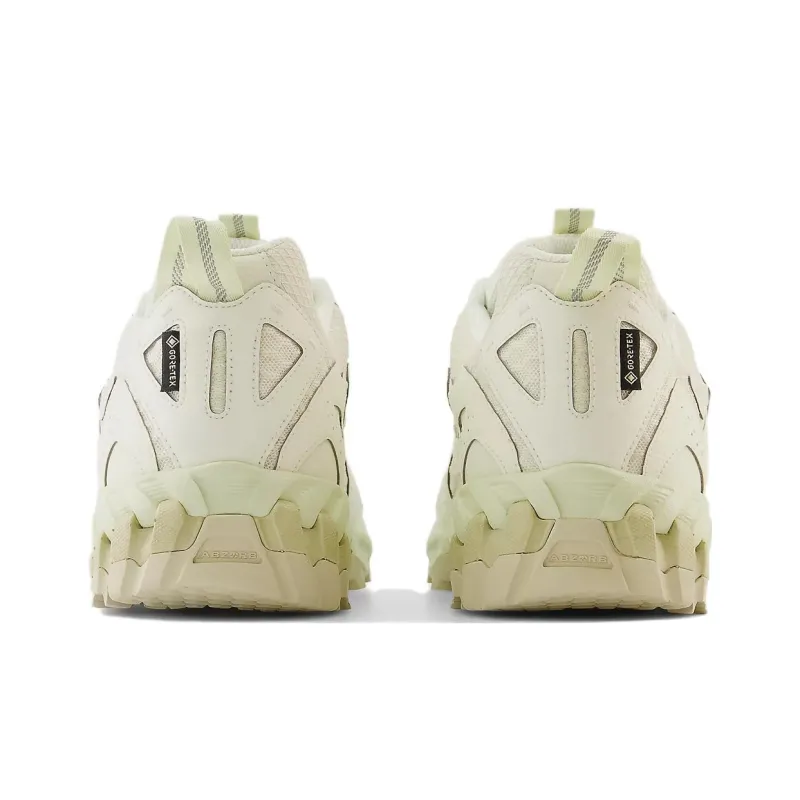 New Balance 610 Gore Tex Raw Cashew-4