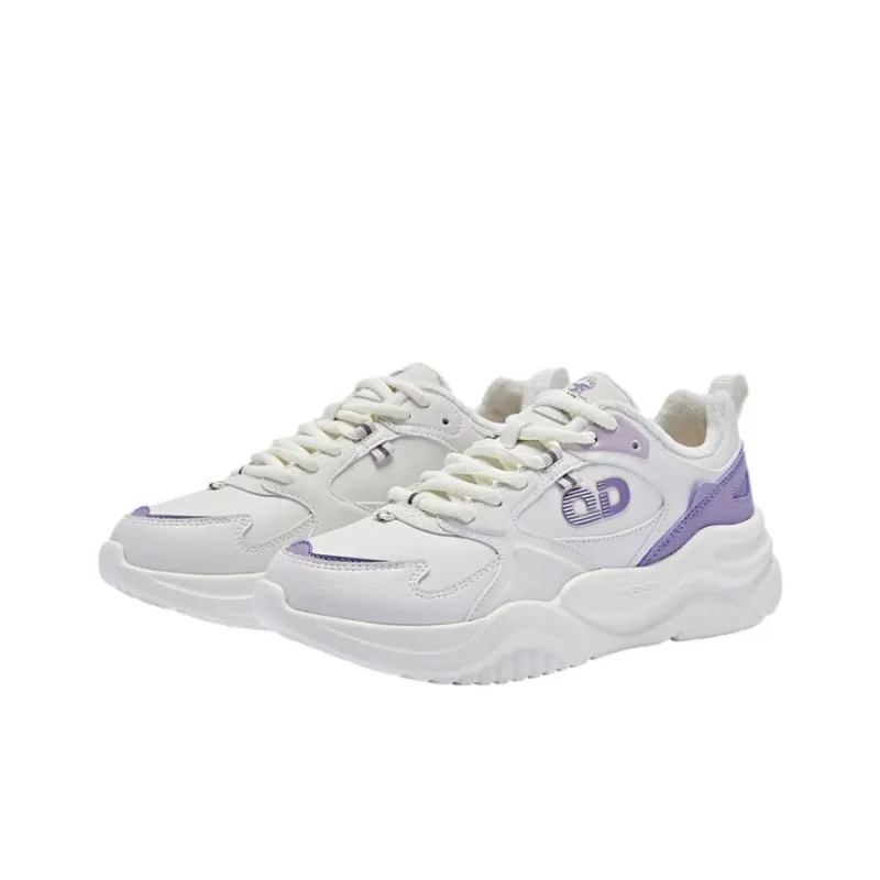 QIAODAN Wear Resistant Slip Resistant Low Top Chunky Sneakers Women's Birch White-1