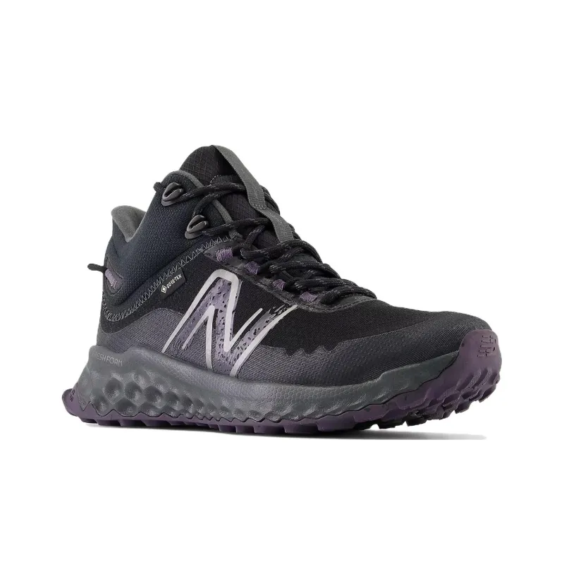New Balance Fresh Foam Garo Midcut Gore Tex Black Blacktop Interstellar Women's-2