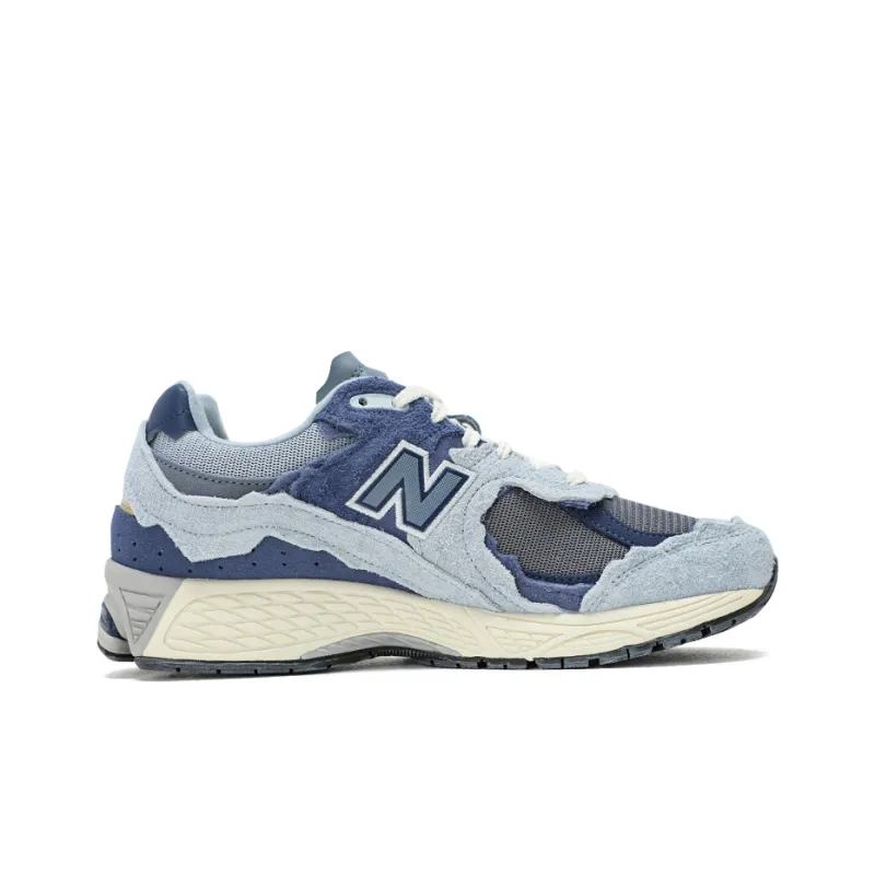 New Balance 2002R Protection Pack Sneakers-1