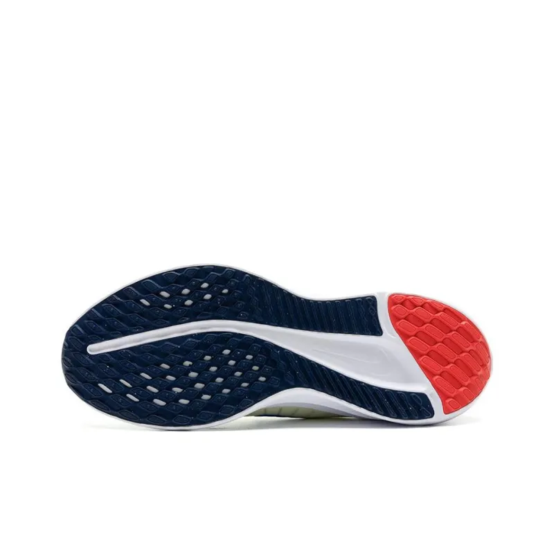 Nike Quest 5 Sea Glass University Red-3