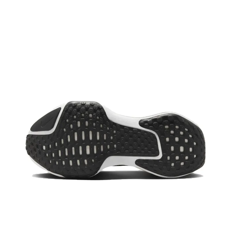Nike ZoomX Invincible 3 Extra Wide 'Black White'-5