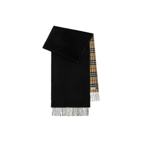 Burberry Vintage Check Fringed Blanket