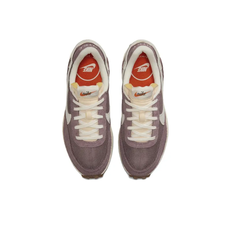 Nike Waffle Debut Plum Eclipse Sail Women's-3