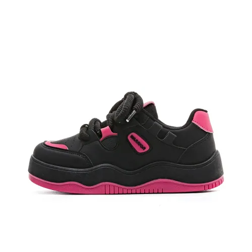 WARRIOR Skateboard Shoes Women's Low-Top Black/Rose Red