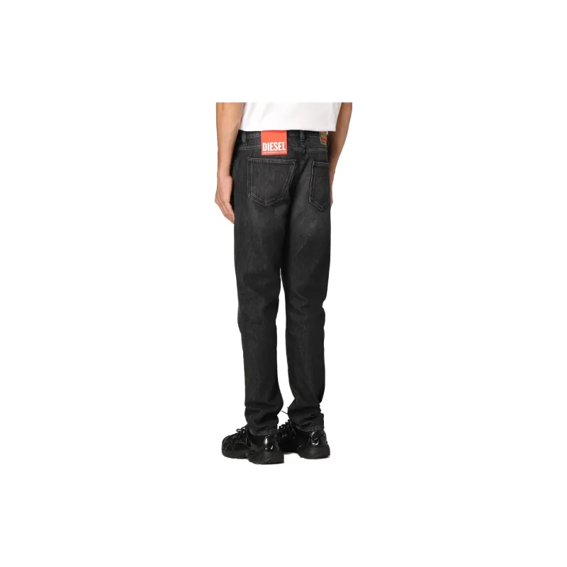 DIESEL 2019 D Strukt Straight Leg Jeans-2