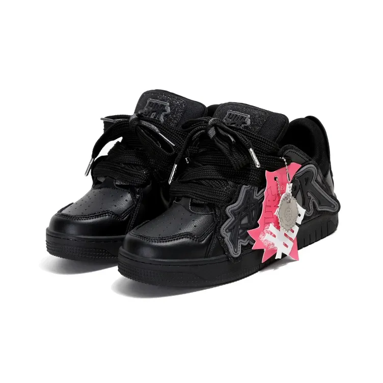 ADCDAVINCI ADCDAVINCI Baby's Breath Low Top Skateboard Shoes Unisex Black-2
