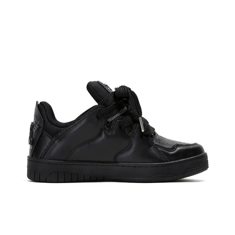 ADCDAVINCI ADCDAVINCI Baby's Breath Low Top Skateboard Shoes Unisex Black-1