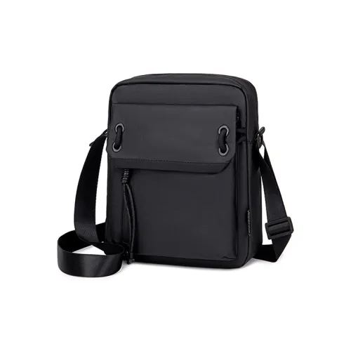 ARCTIC HUNTER Crossbody Bags