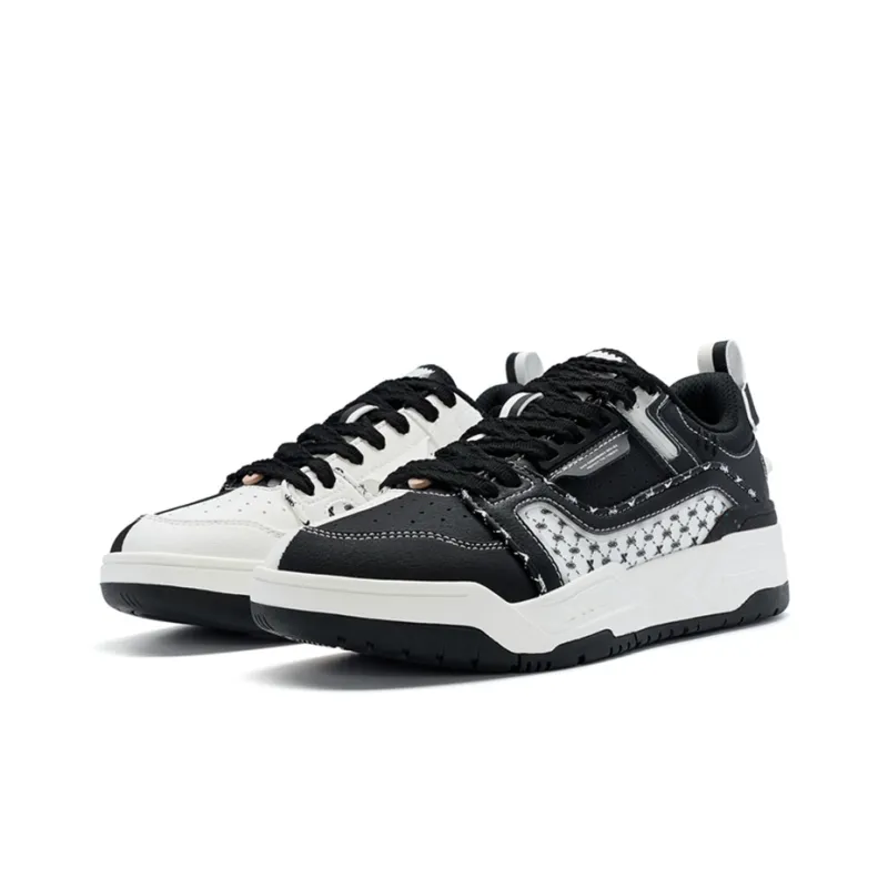 XTEP Basketball Shoes Women's Low Top Black/Sail White-4