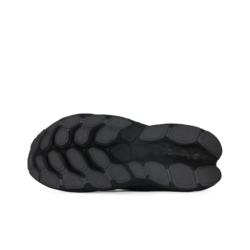 New Balance Fresh Foam Triple Black-5