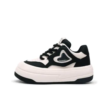 Mr.shang Wear Resistant Low Top Skateboard Shoes Women's Black White