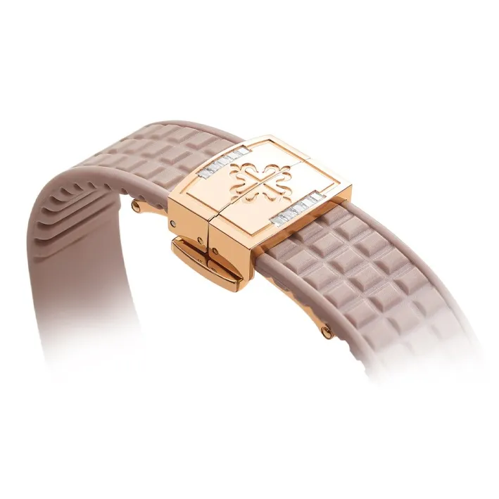 PATEK PHILIPPE 2018 Pre owned Aquanaut Luce 35mm-4