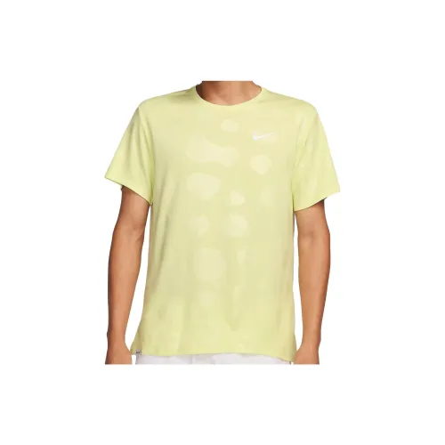 Nike T-Shirts Men Glow-In-The-Dark Green/White