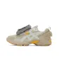 Beige/White