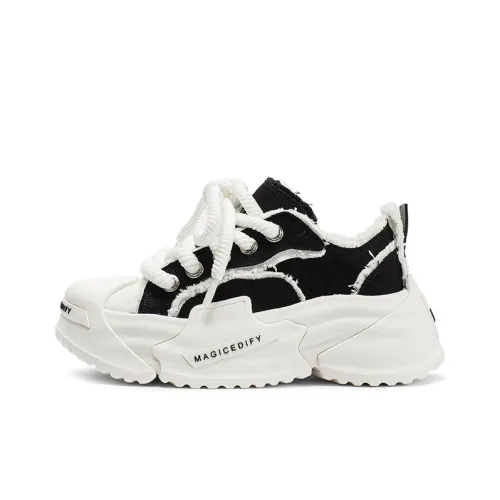 Coup De Foudre Height Increasing Low Top Casual Shoes 6cm Women's