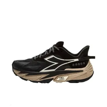 diadora Women's Equipe Sestriere-XT 'Black Doeskin'