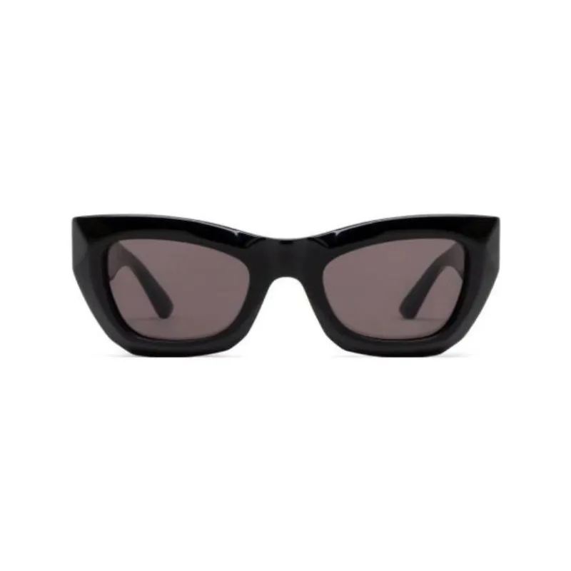 Bottega Veneta Cat Eye Frame Sunglasses-1