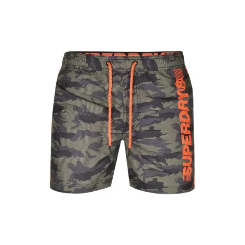 SUPERDRY Casual Shorts Men Green