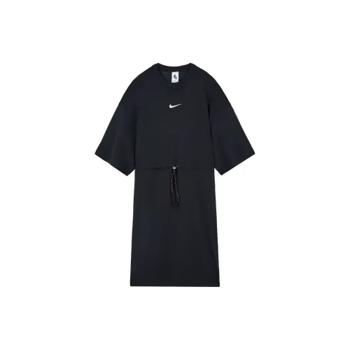 Nike Short-Sleeved Dresses Women's Black