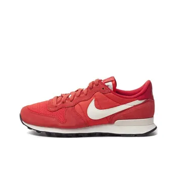 Nike Internationalist