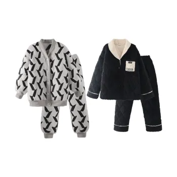 Chun Xi Unisex Pajama Sets