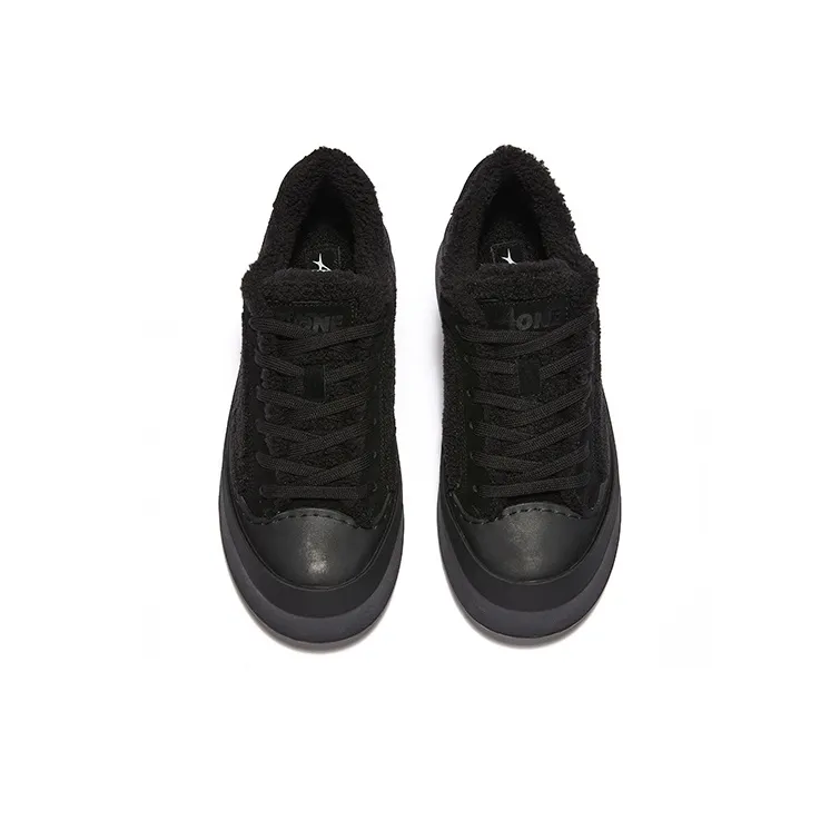 A1 Warm And Lightweight Low-Top Skateboard Shoes Unisex-14