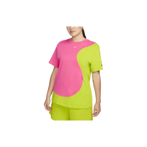 Nike Sportswear Essentials Series T-Shirts Women's Pink