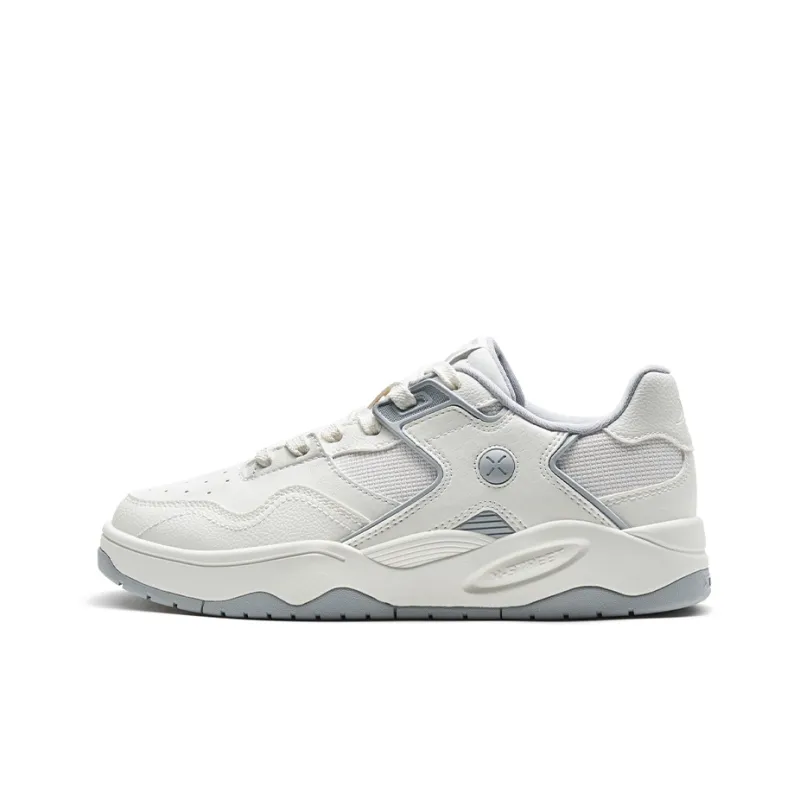 XTEP Low Top Skateboard Shoes Women's White Gray-0